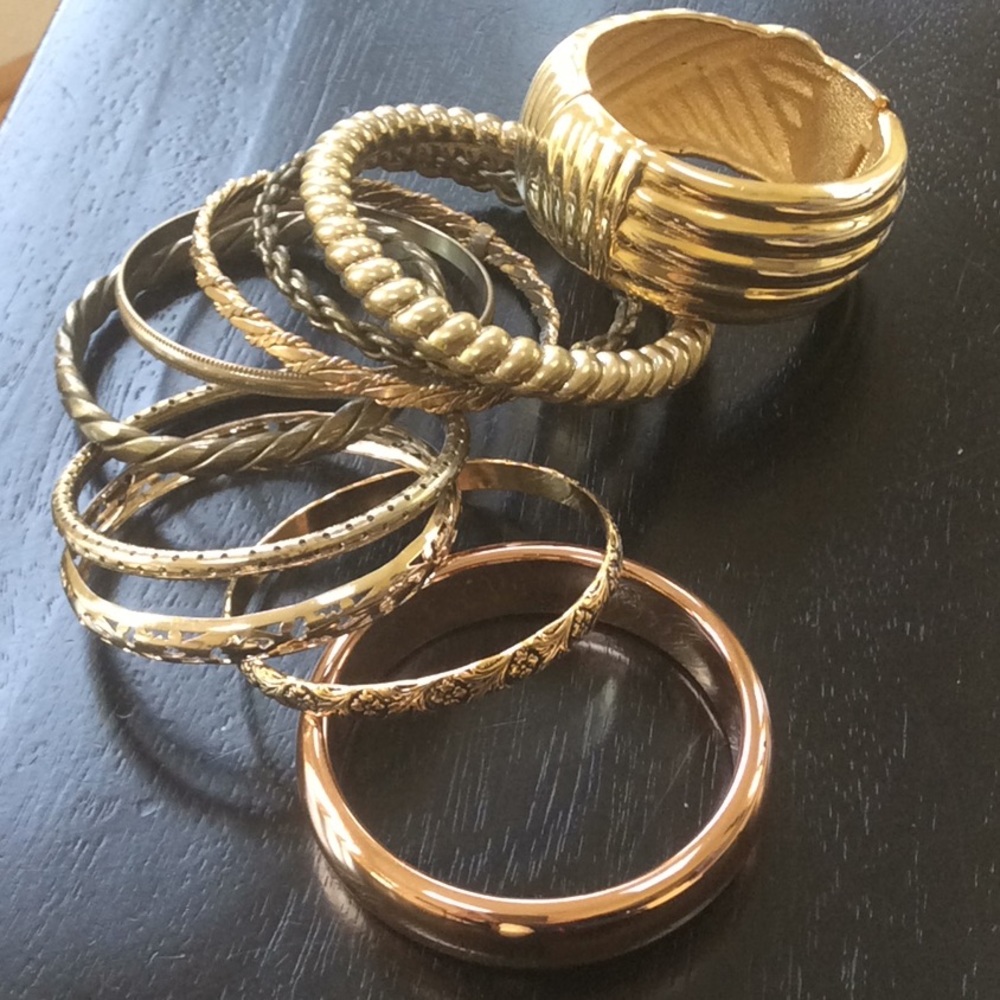 🔥Amazing Armful of 10 Gold Tone Bangle Bracelets
